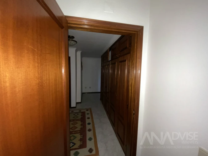 Apartamento T3 para Arrendamento em Viseu Foto 8