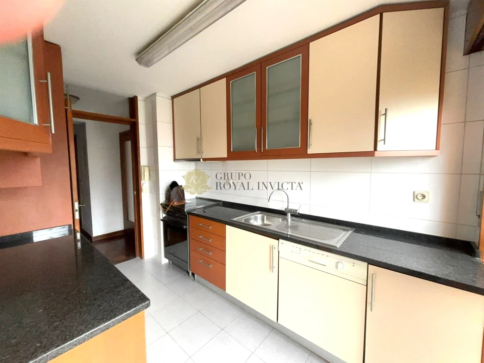 Apartamento T3 para Venda em São Mamede de Infesta e Senhora da Hora Foto 5