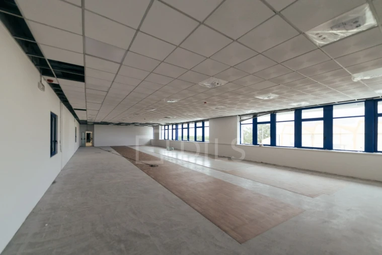 Armazém para Arrendamento em Alverca do Ribatejo e Sobralinho Foto 12