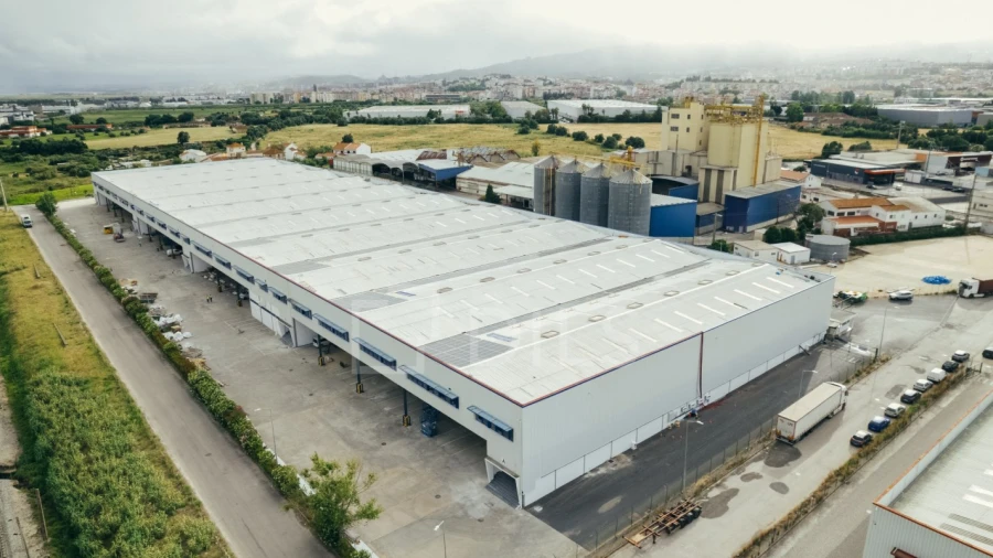 Armazém para Arrendamento em Alverca do Ribatejo e Sobralinho