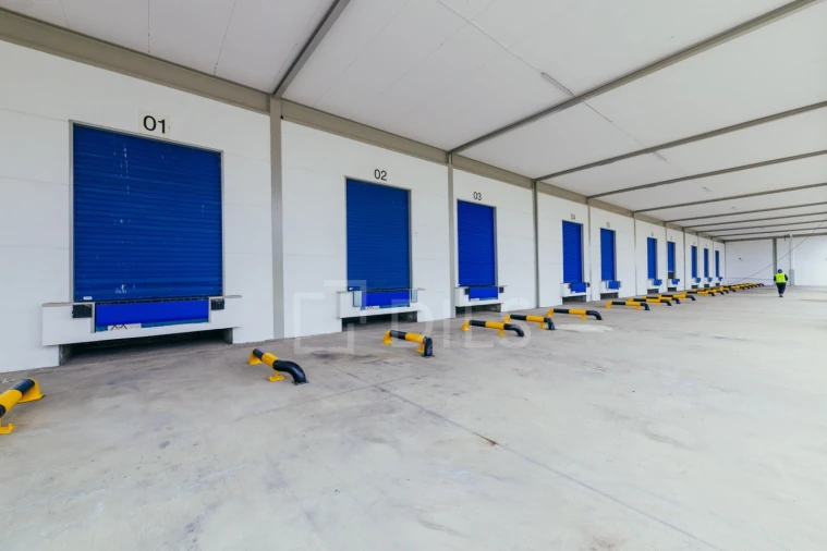 Armazém para Arrendamento em Alverca do Ribatejo e Sobralinho Foto 15