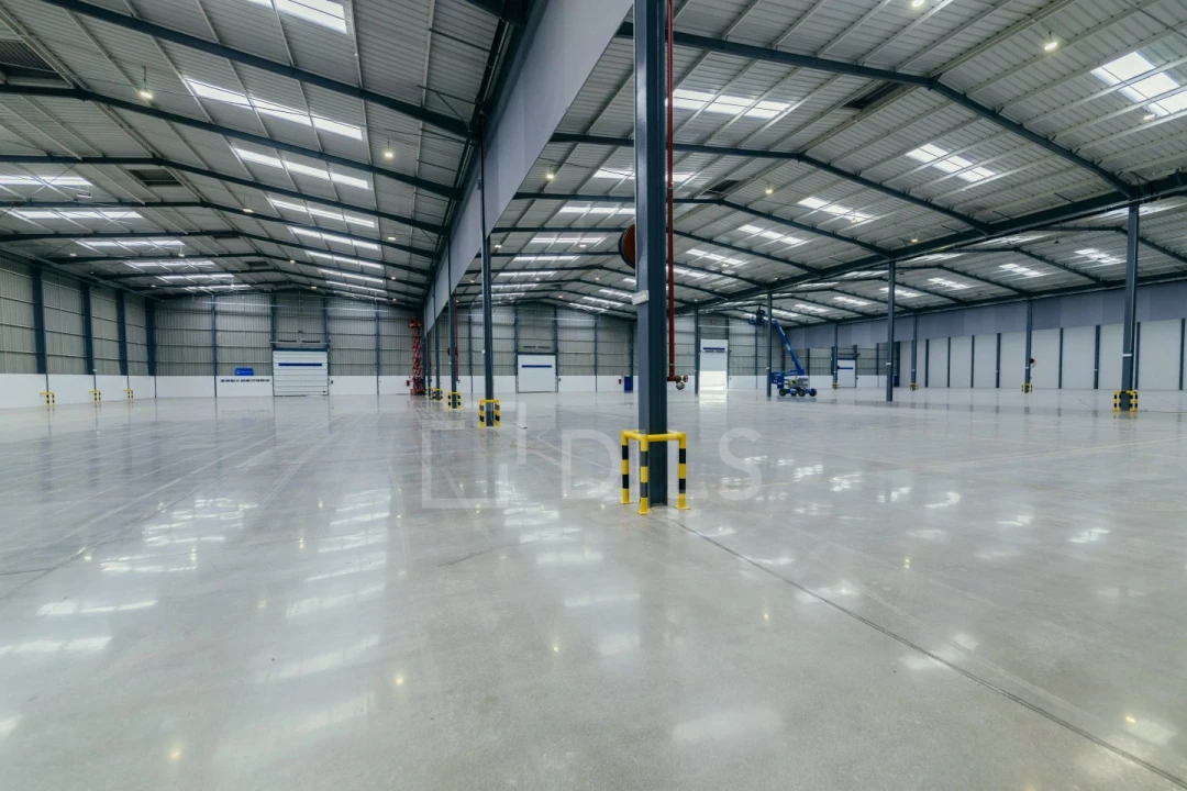 Armazém para Arrendamento em Alverca do Ribatejo e Sobralinho Foto 12