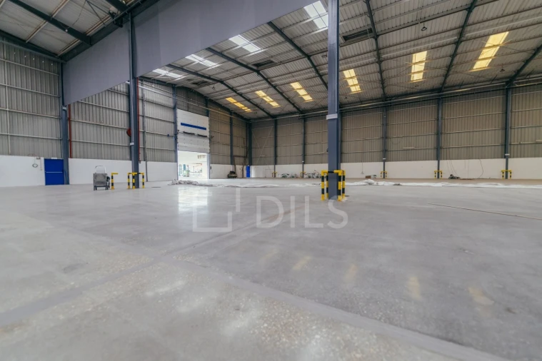 Armazém para Arrendamento em Alverca do Ribatejo e Sobralinho Foto 9