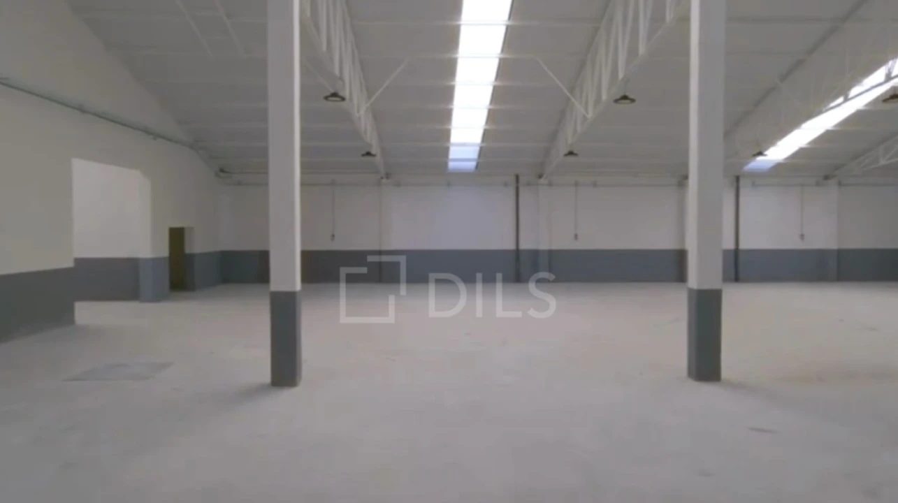 Armazém para Venda em Rebordosa Foto 2