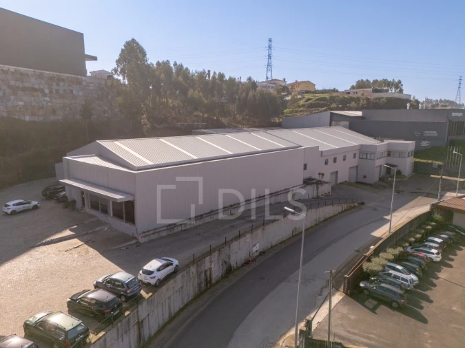 Armazém para Venda em Rebordosa Foto 9