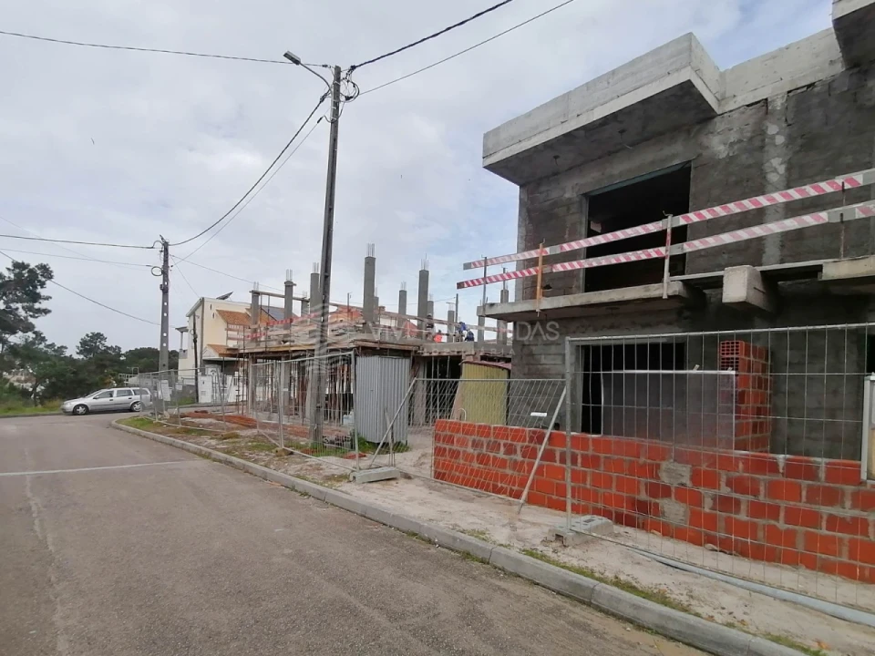 Moradia T3 para Venda em Fernao Ferro Foto 28