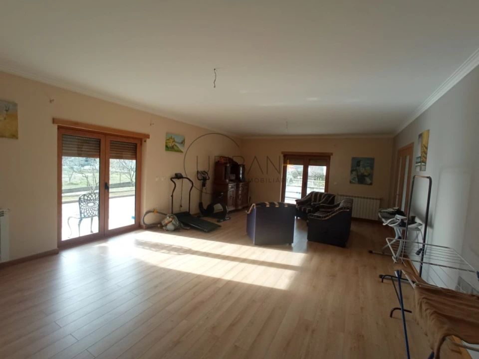 Moradia T7 para Venda em Lordosa Foto 2