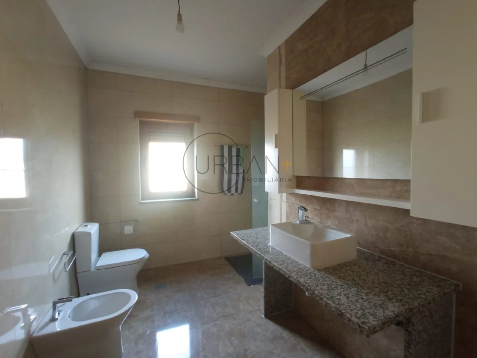 Moradia T7 para Venda em Lordosa Foto 7