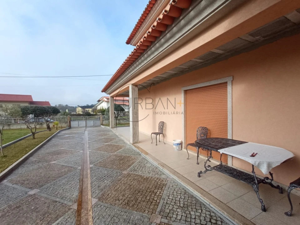 Moradia T7 para Venda em Lordosa Foto 35