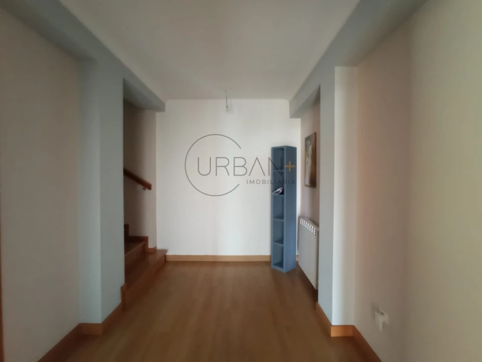 Moradia T7 para Venda em Lordosa Foto 4