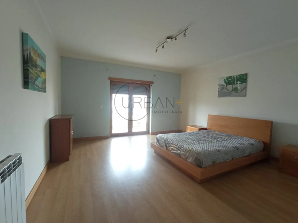 Moradia T7 para Venda em Lordosa Foto 6