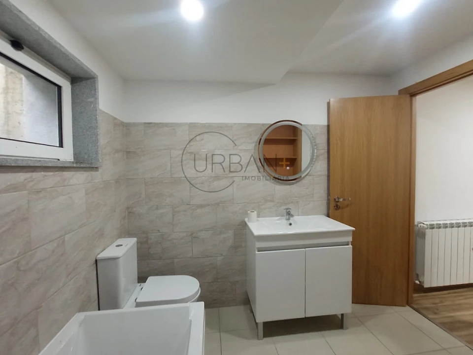 Moradia T7 para Venda em Lordosa Foto 29