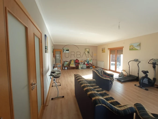 Moradia T7 para Venda em Lordosa Foto 1