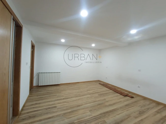 Moradia T7 para Venda em Lordosa Foto 28