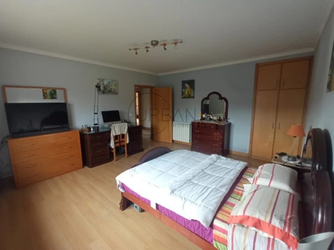 Moradia T7 para Venda em Lordosa Foto 13