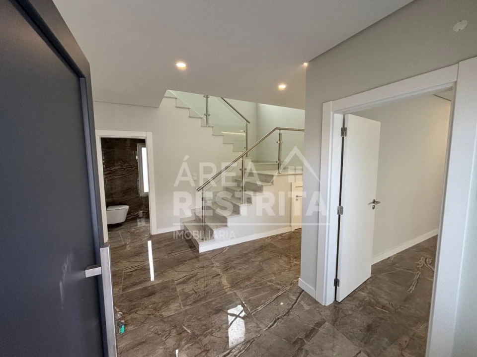 Moradia T5 para Venda em Azeitão (São Lourenço e São Simão) Foto 11