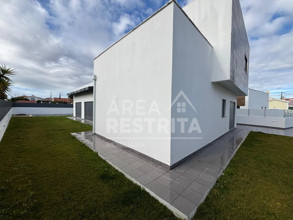 Moradia T5 para Venda em Azeitão (São Lourenço e São Simão) Foto 23