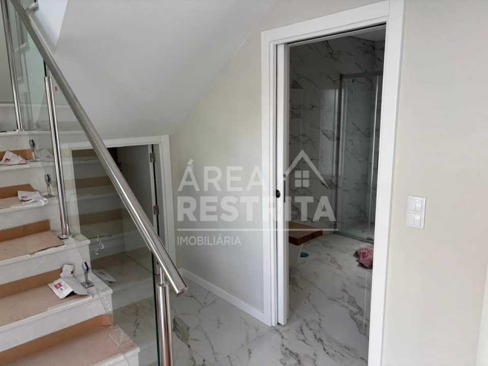 Moradia T5 para Venda em Azeitão (São Lourenço e São Simão) Foto 12