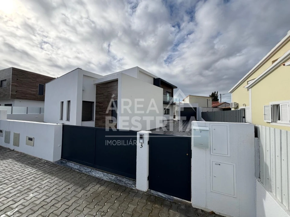 Moradia T5 para Venda em Azeitão (São Lourenço e São Simão) Foto 26