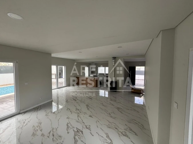 Moradia T5 para Venda em Azeitão (São Lourenço e São Simão) Foto 2