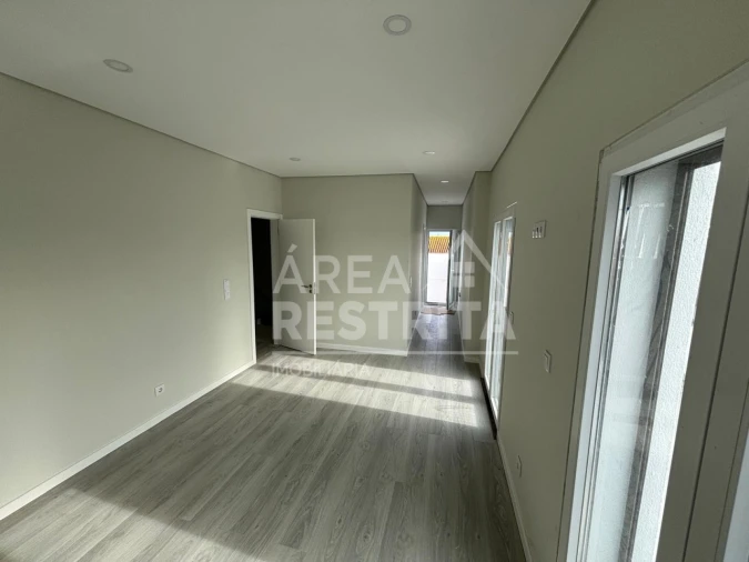 Moradia T5 para Venda em Azeitão (São Lourenço e São Simão) Foto 10