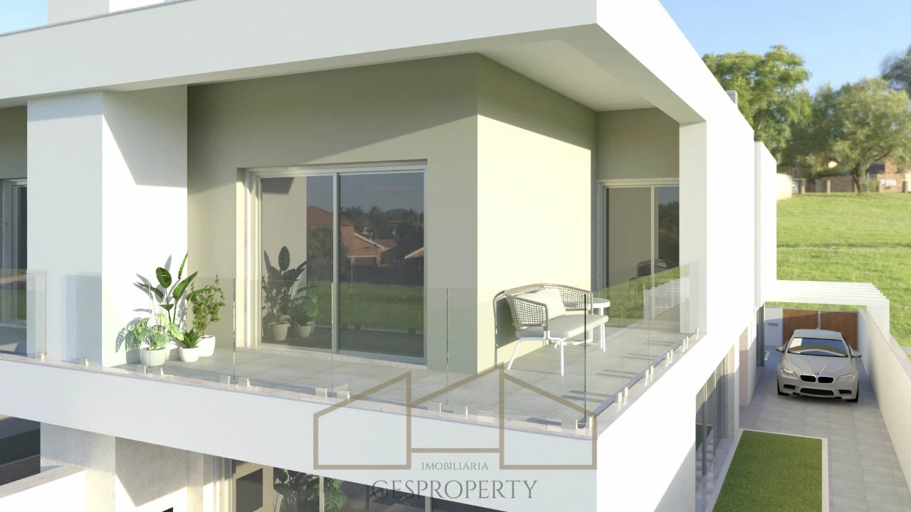 Moradia T4 para Venda em Fernao Ferro Foto 11