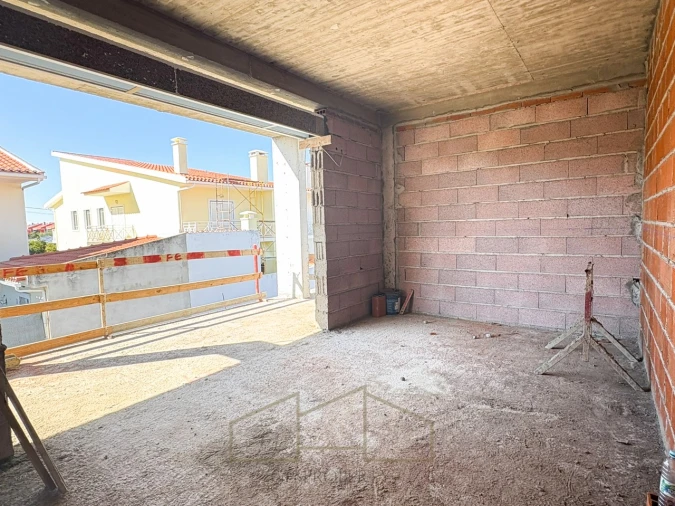 Moradia T4 para Venda em Fernao Ferro Foto 35