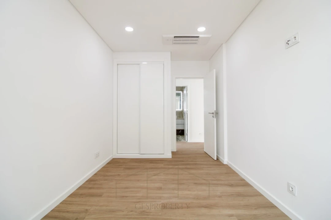 Moradia T4 para Venda em Azeitão (São Lourenço e São Simão) Foto 18