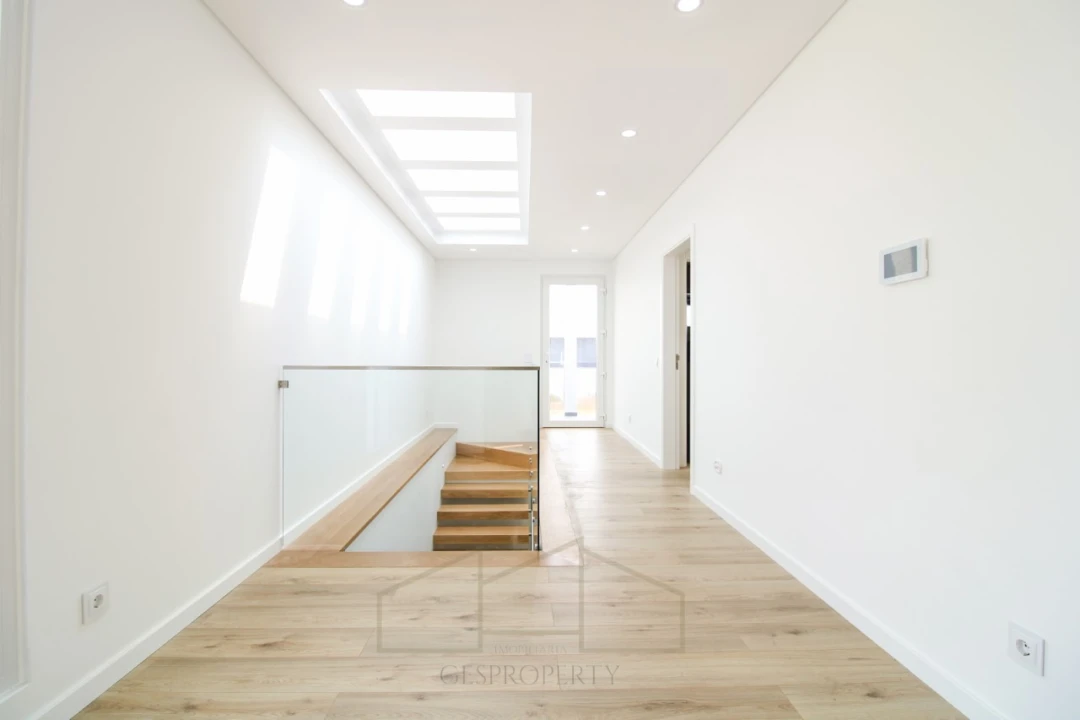 Moradia T4 para Venda em Azeitão (São Lourenço e São Simão) Foto 30