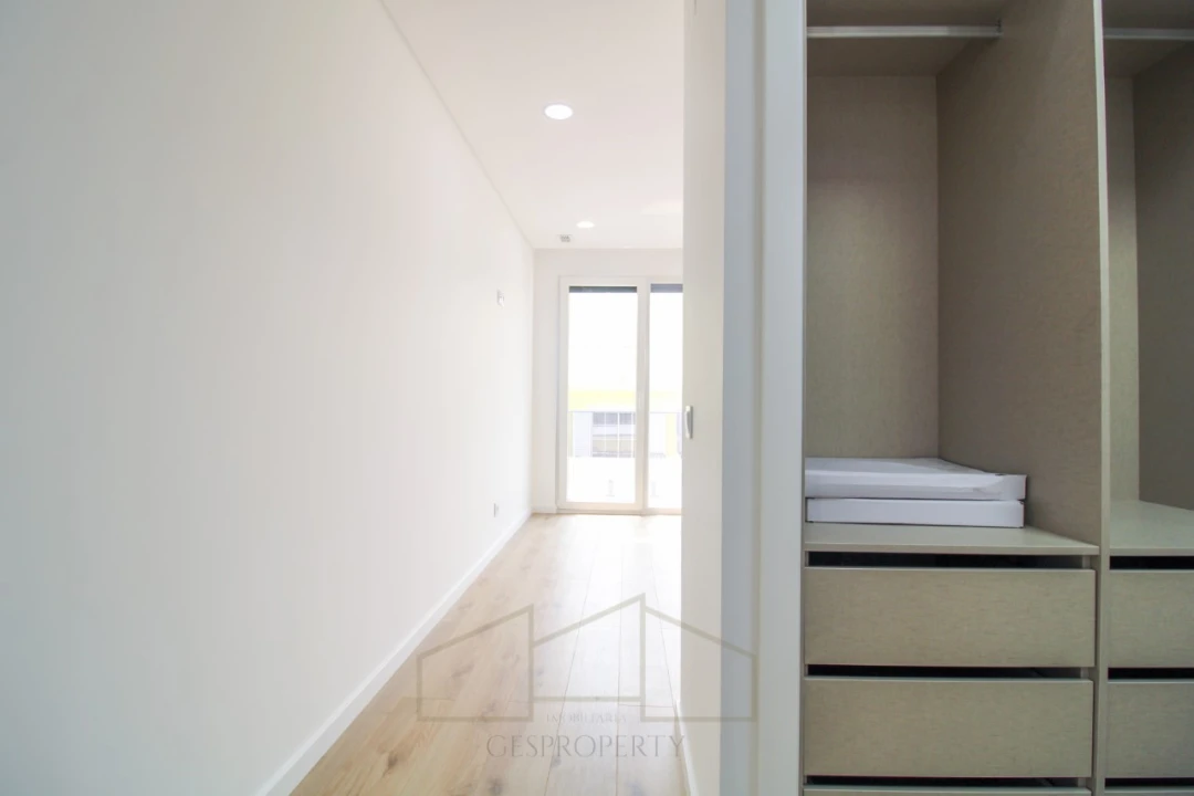 Moradia T4 para Venda em Azeitão (São Lourenço e São Simão) Foto 47