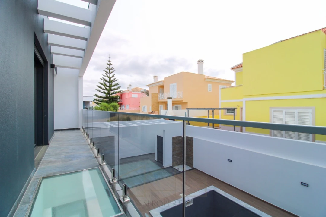 Moradia T4 para Venda em Azeitão (São Lourenço e São Simão) Foto 48