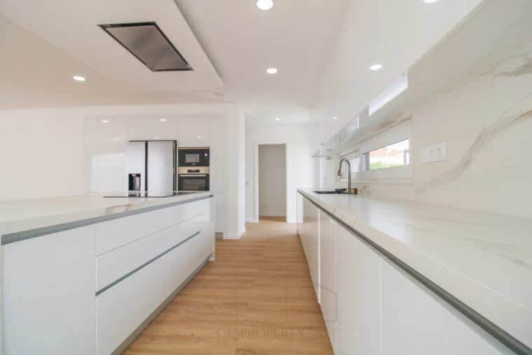 Moradia T4 para Venda em Azeitão (São Lourenço e São Simão) Foto 11