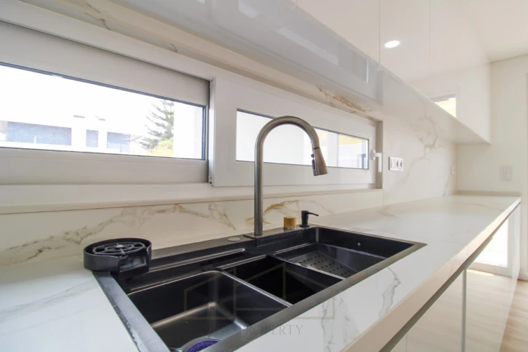 Moradia T4 para Venda em Azeitão (São Lourenço e São Simão) Foto 16