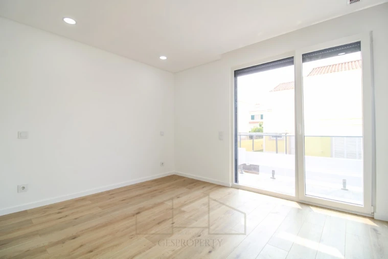 Moradia T4 para Venda em Azeitão (São Lourenço e São Simão) Foto 27