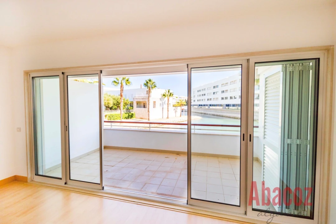 Apartamento T2 para Venda em Lagos (São Sebastião e Santa Maria) Foto 6