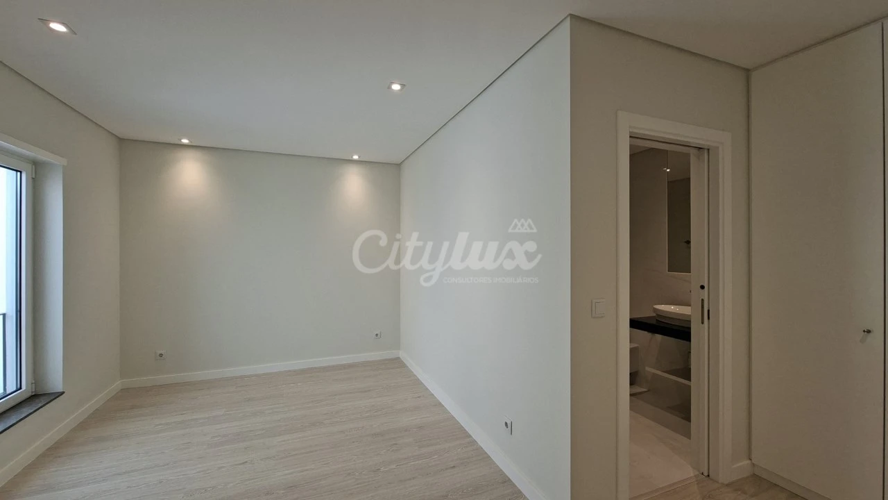 Apartamento T2 para Venda em Cascais e Estoril Foto 9