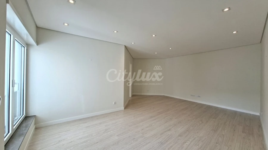 Apartamento T2 para Venda em Cascais e Estoril Foto 3