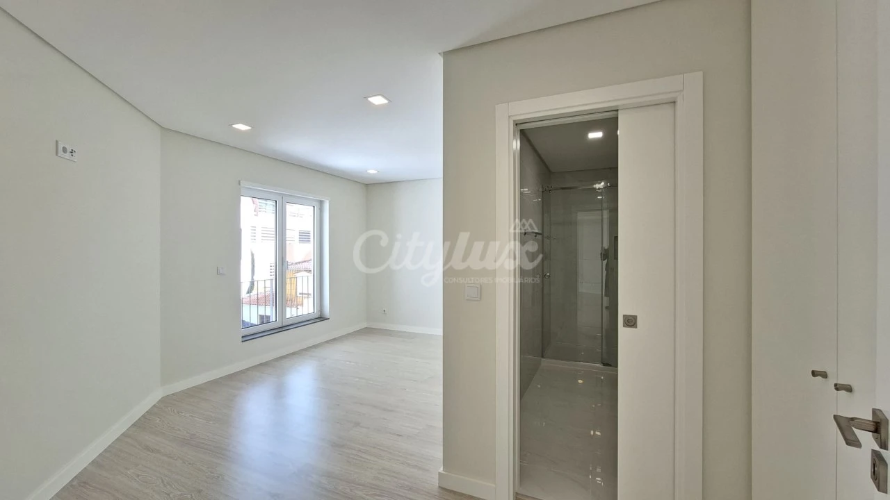 Apartamento T2 para Venda em Cascais e Estoril Foto 9