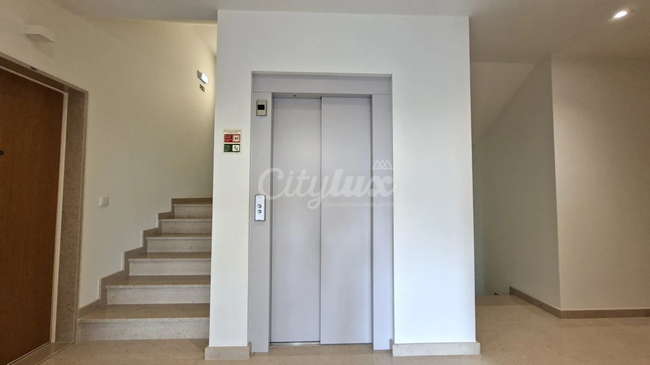 Apartamento T2 para Venda em Cascais e Estoril Foto 24