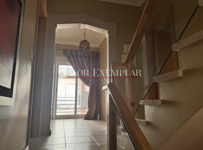 Moradia T4 para Venda em Atalaia e Alto Estanqueiro-Jardia Foto 17