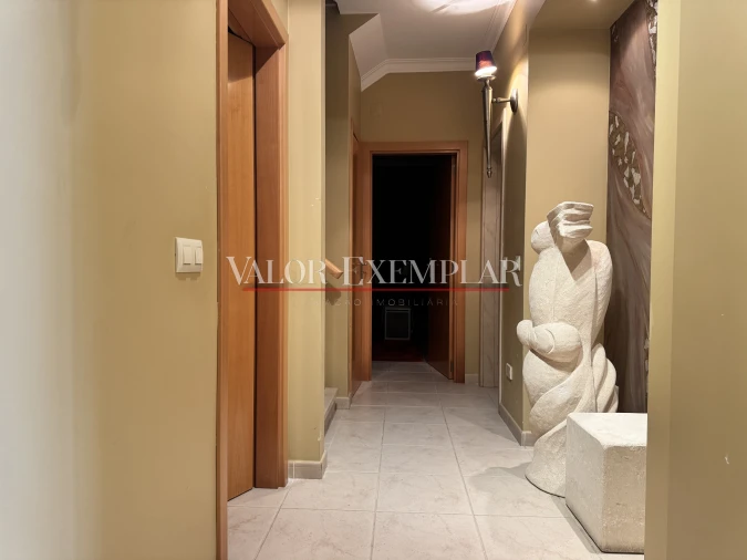 Moradia T4 para Venda em Atalaia e Alto Estanqueiro-Jardia Foto 3