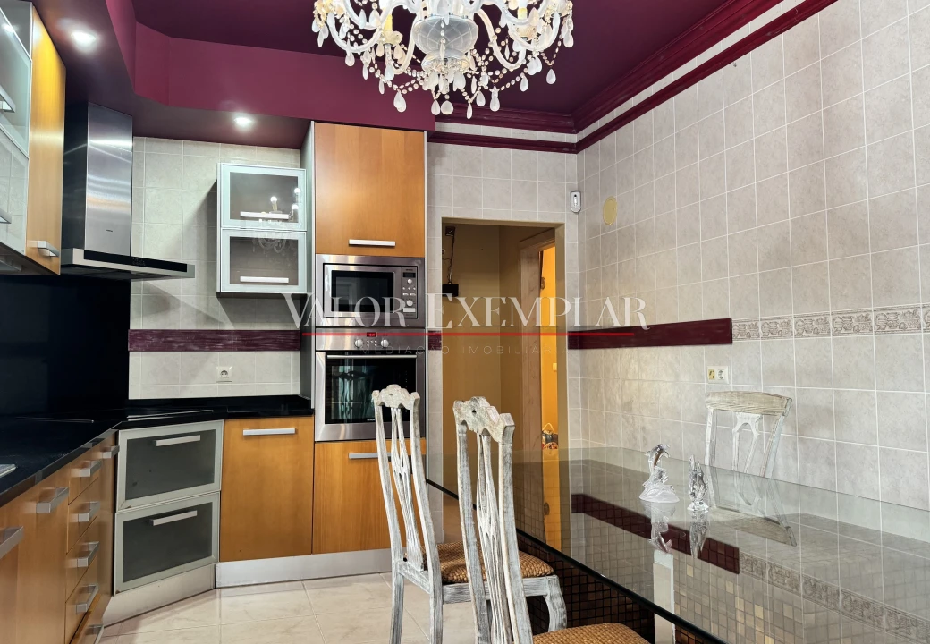 Moradia T4 para Venda em Atalaia e Alto Estanqueiro-Jardia Foto 10