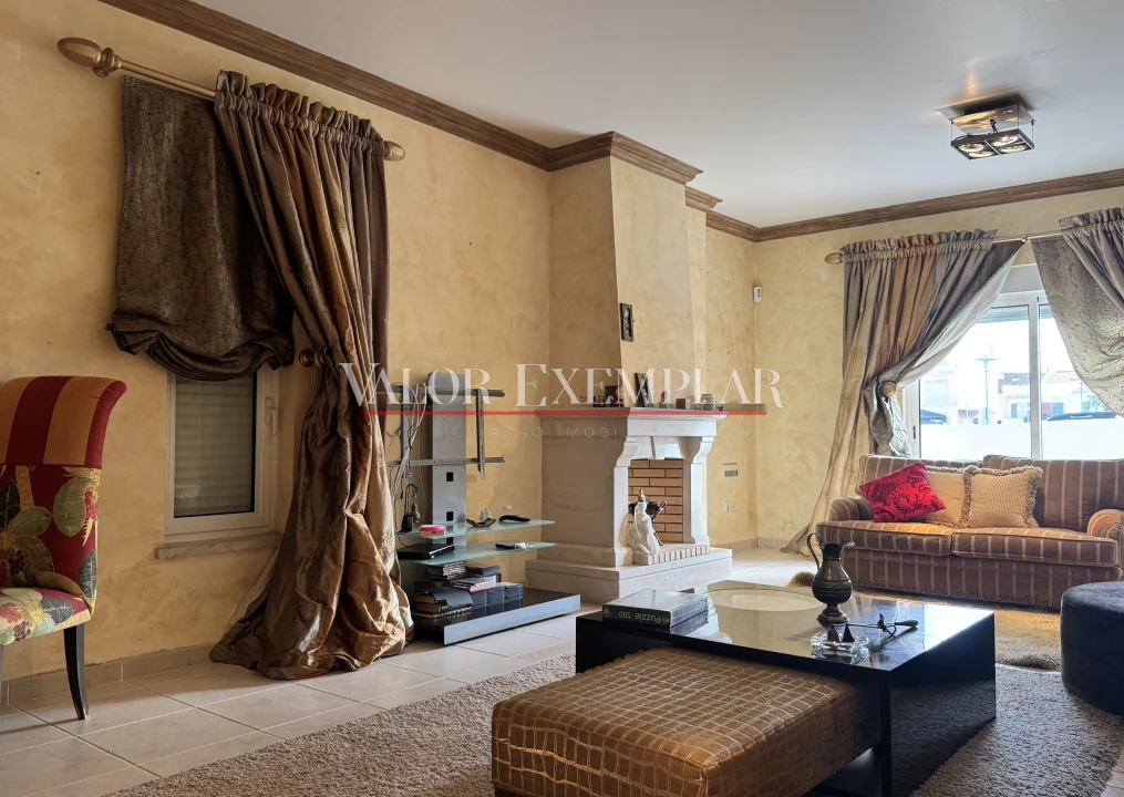 Moradia T4 para Venda em Atalaia e Alto Estanqueiro-Jardia Foto 4