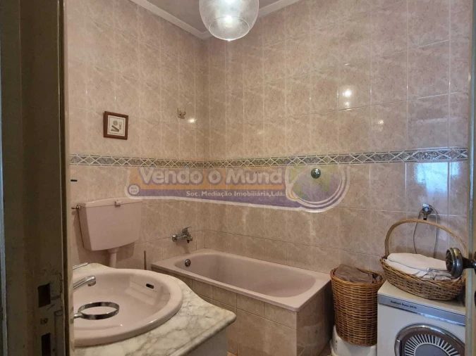 Apartamento T2 para Venda em Vila Franca de Xira Foto 9