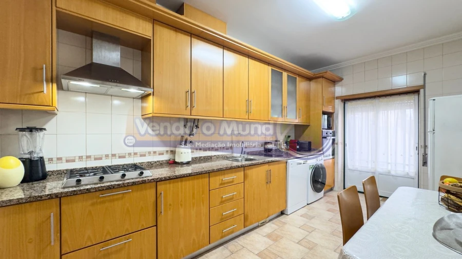 Apartamento T3 para Venda em Benavente Foto 13