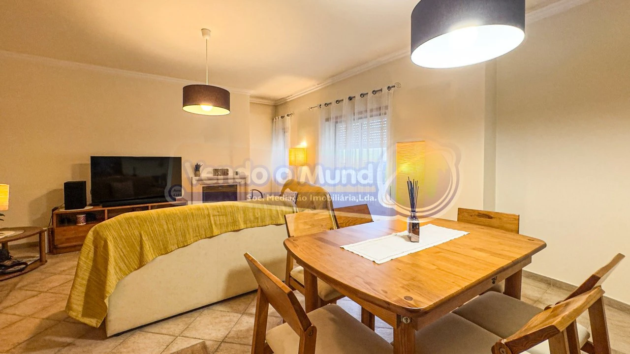 Apartamento T3 para Venda em Benavente Foto 4