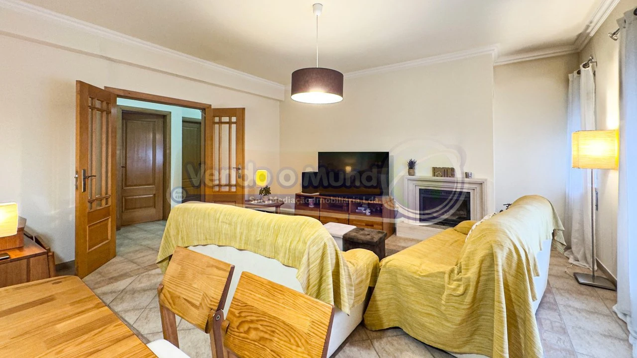 Apartamento T3 para Venda em Benavente Foto 5