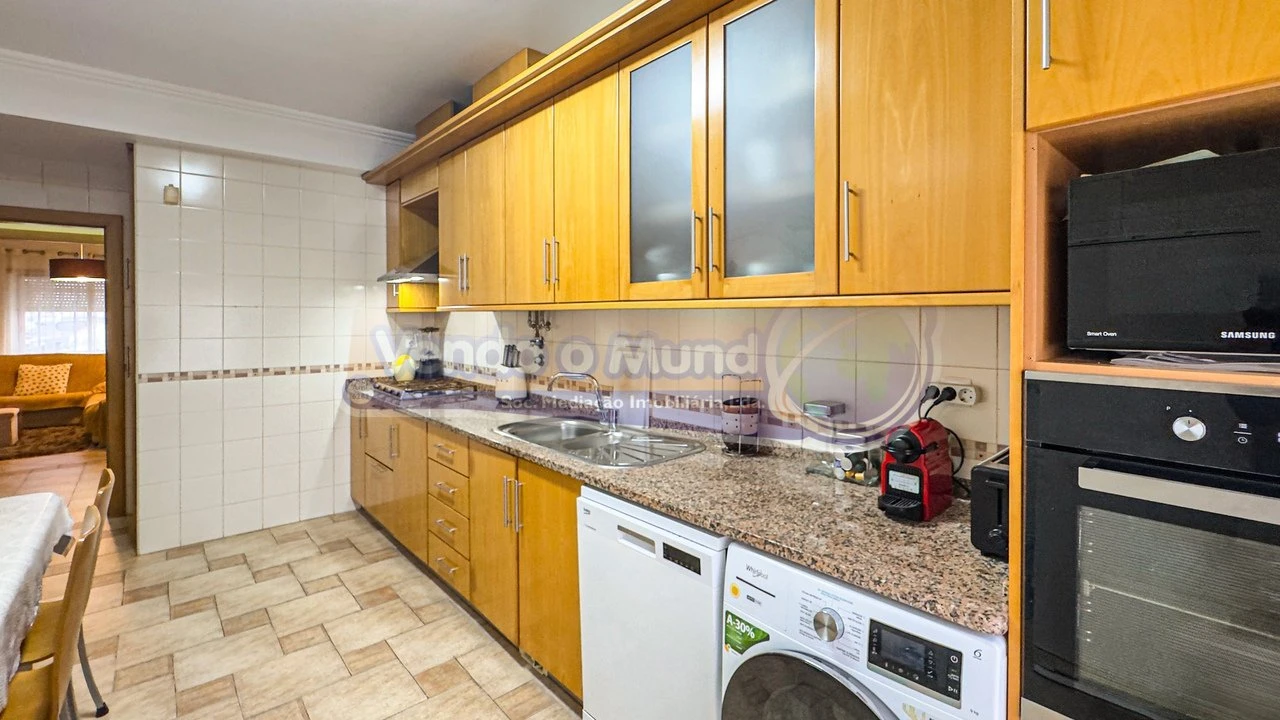 Apartamento T3 para Venda em Benavente Foto 14