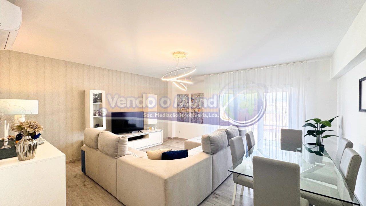 Apartamento T3 para Venda em Benavente Foto 2