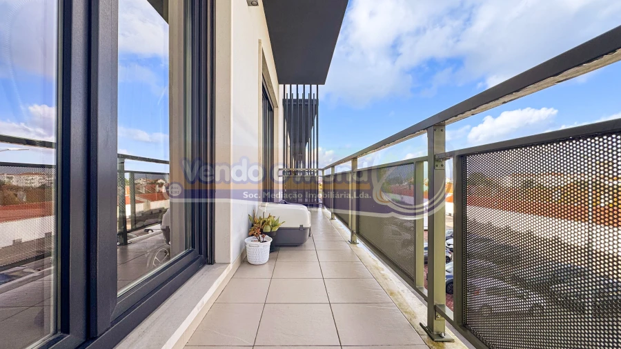 Apartamento T3 para Venda em Benavente Foto 5